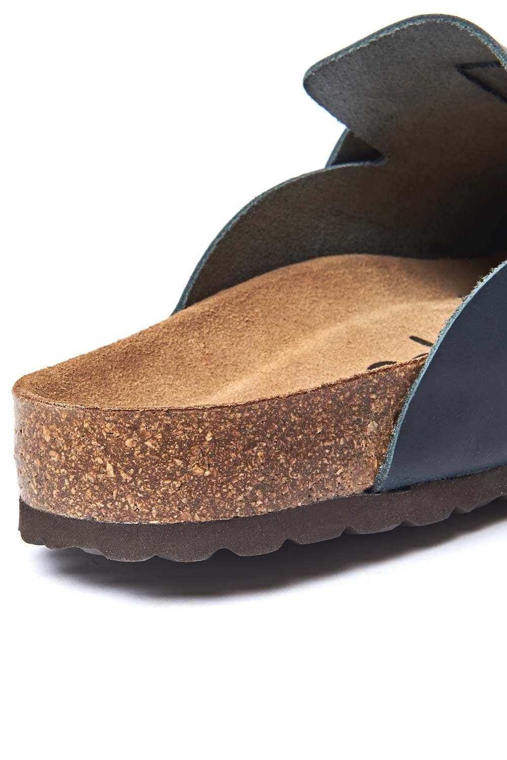 Moshulu Moshulu Men's 'Buckator' Cork Footbed Clogs in Indigo - 4