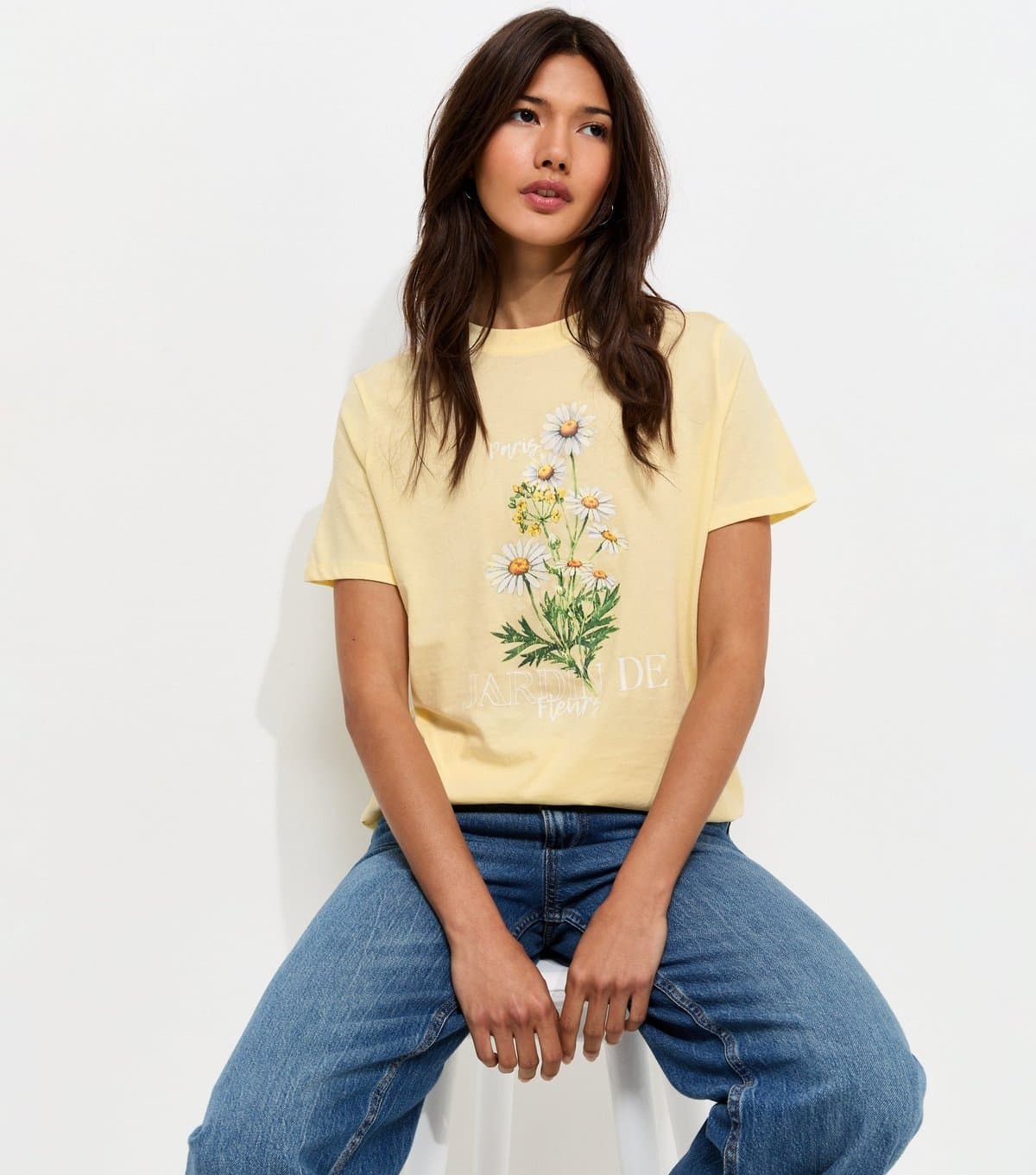 New Look Women's Light Yellow Cotton Daisy Print Relaxed T-Shirt New Look