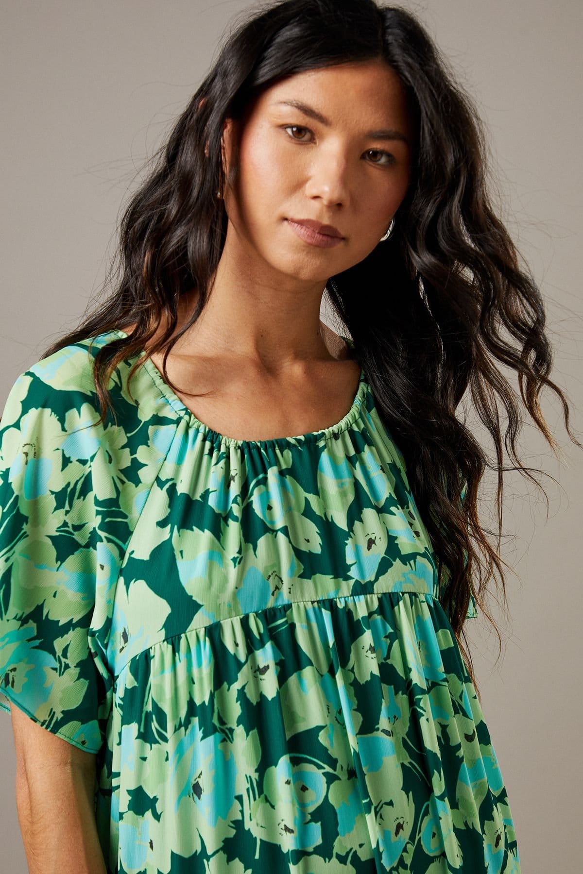 Warehouse Warehouse Women's Chiffon Tier Smock Midi Dress in Floral - 4