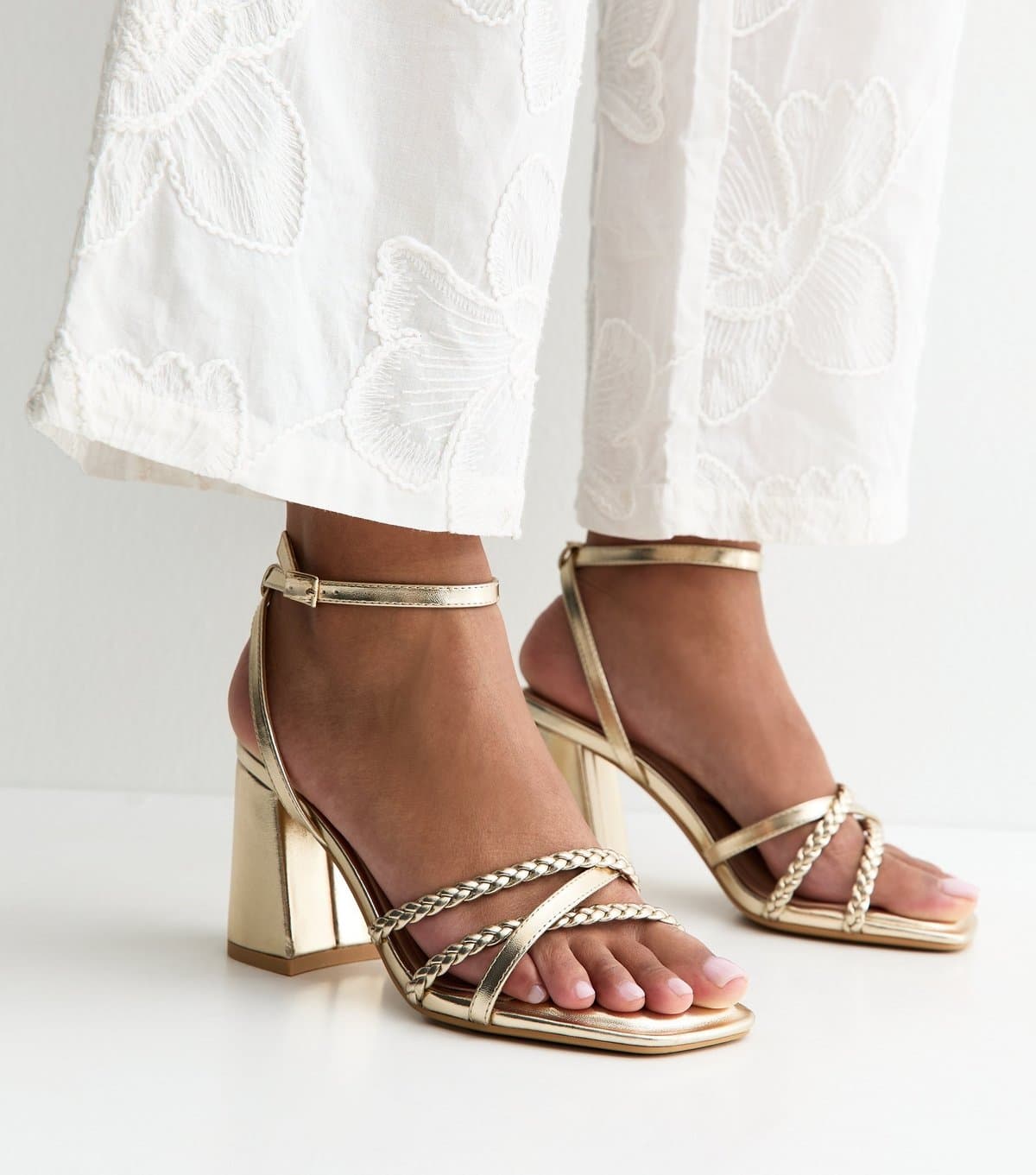 New Look Women's Wide Fit Gold Faux Leather Block Heel Sandals Vegan New Look