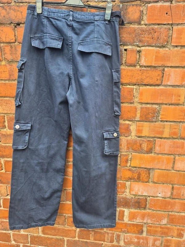 Bershka Bershka Cargo Trousers, Size 14, Eur 42, Navy.