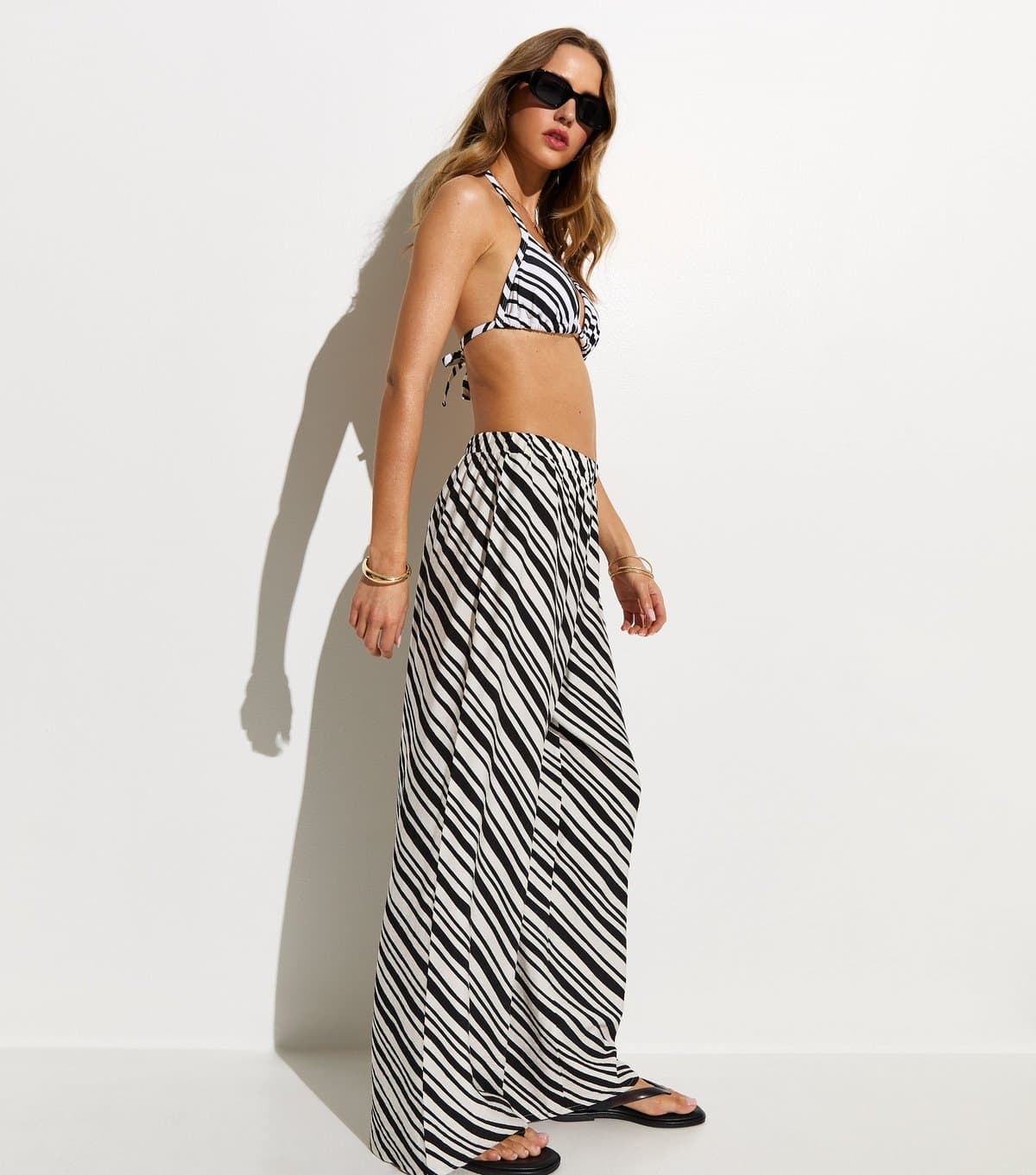 New Look Women's Black Striped Wide Leg Beach Trousers New Look