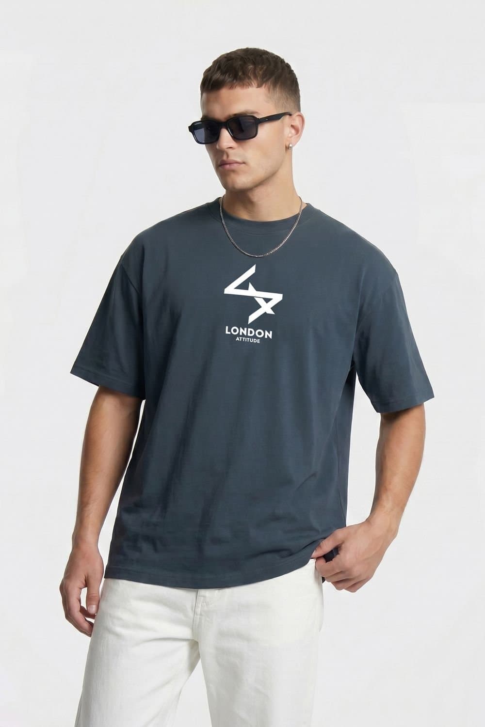 LONDON ATTITUDE LONDON ATTITUDE Men's Japanese inspired Oversized Heavyweight Cotton T-Shirt in Dark Blue