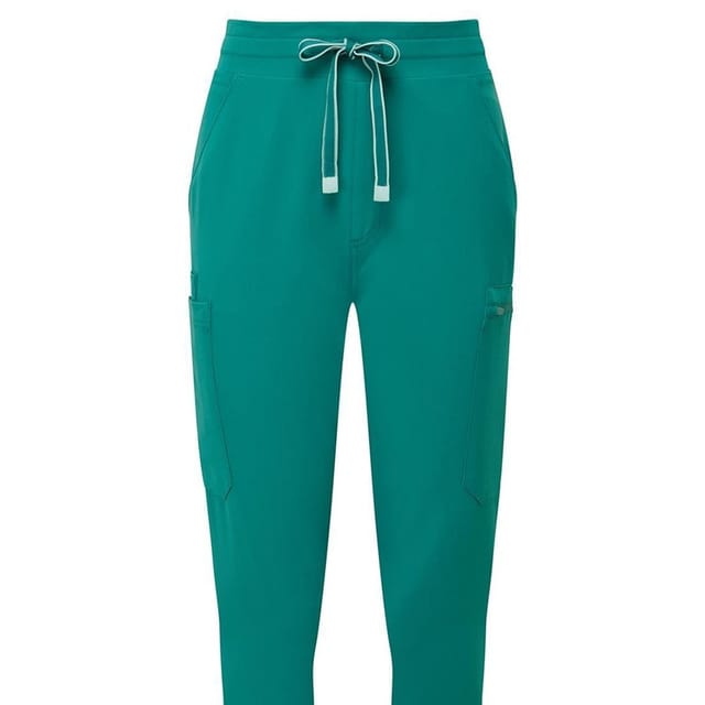Onna Onna Women's Relentless Cargo Trousers in Emerald - 2