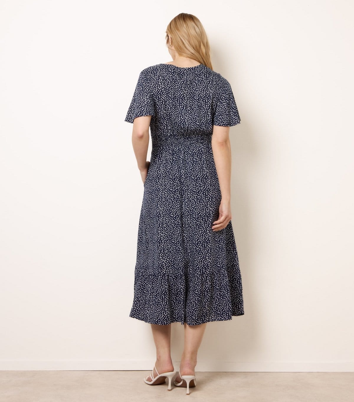 Blue Vanilla Women's Navy Angel Sleeve Shirred Waist Midi Dress Blue Vanilla New Look - 4