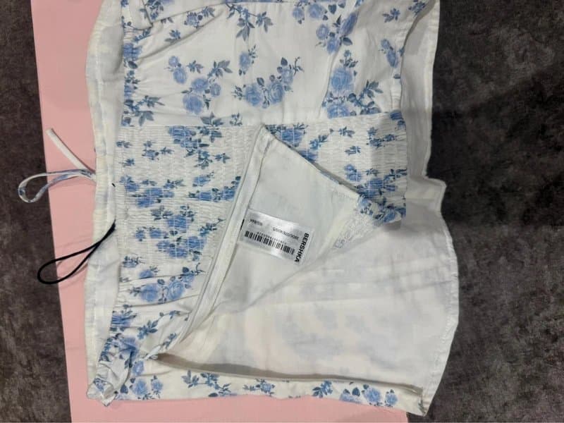 Bershka Rand new without tags never been worn Blue and white bershka corset