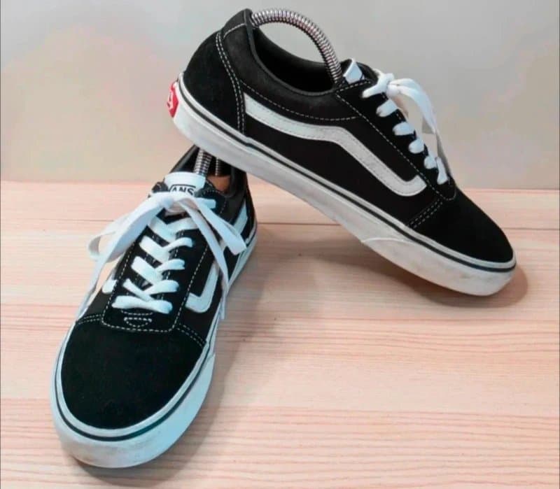 Vans Vans Old Skool Black White Trainers UK 4.5 EU 37 Youth Adult Fit