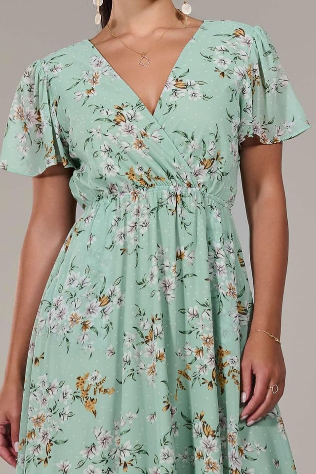 Jolie Moi Jolie Moi Women's Petite High-Low Midaxi Dress in Light Green - 3