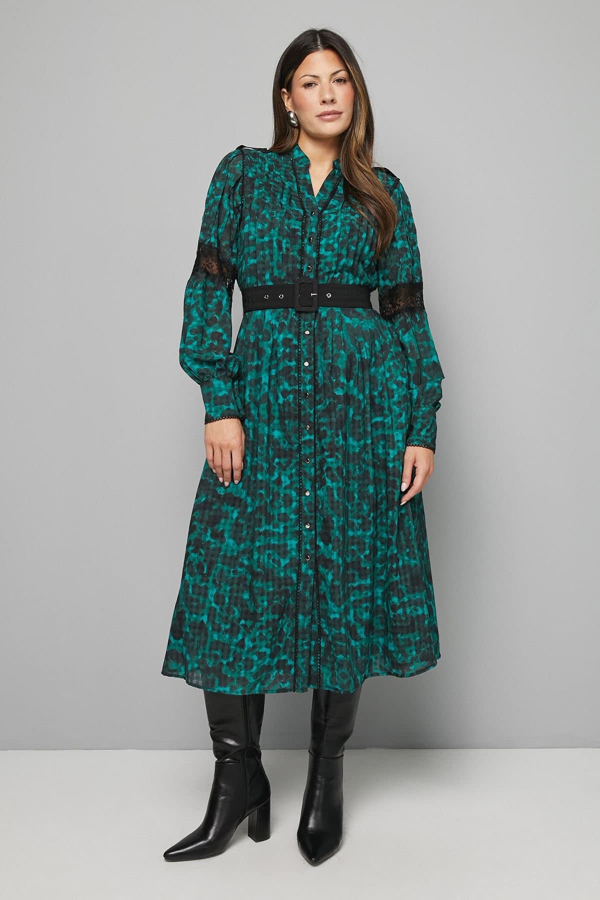 Wallis Wallis Women's Leopard Print Button Midi Dress in Emerald