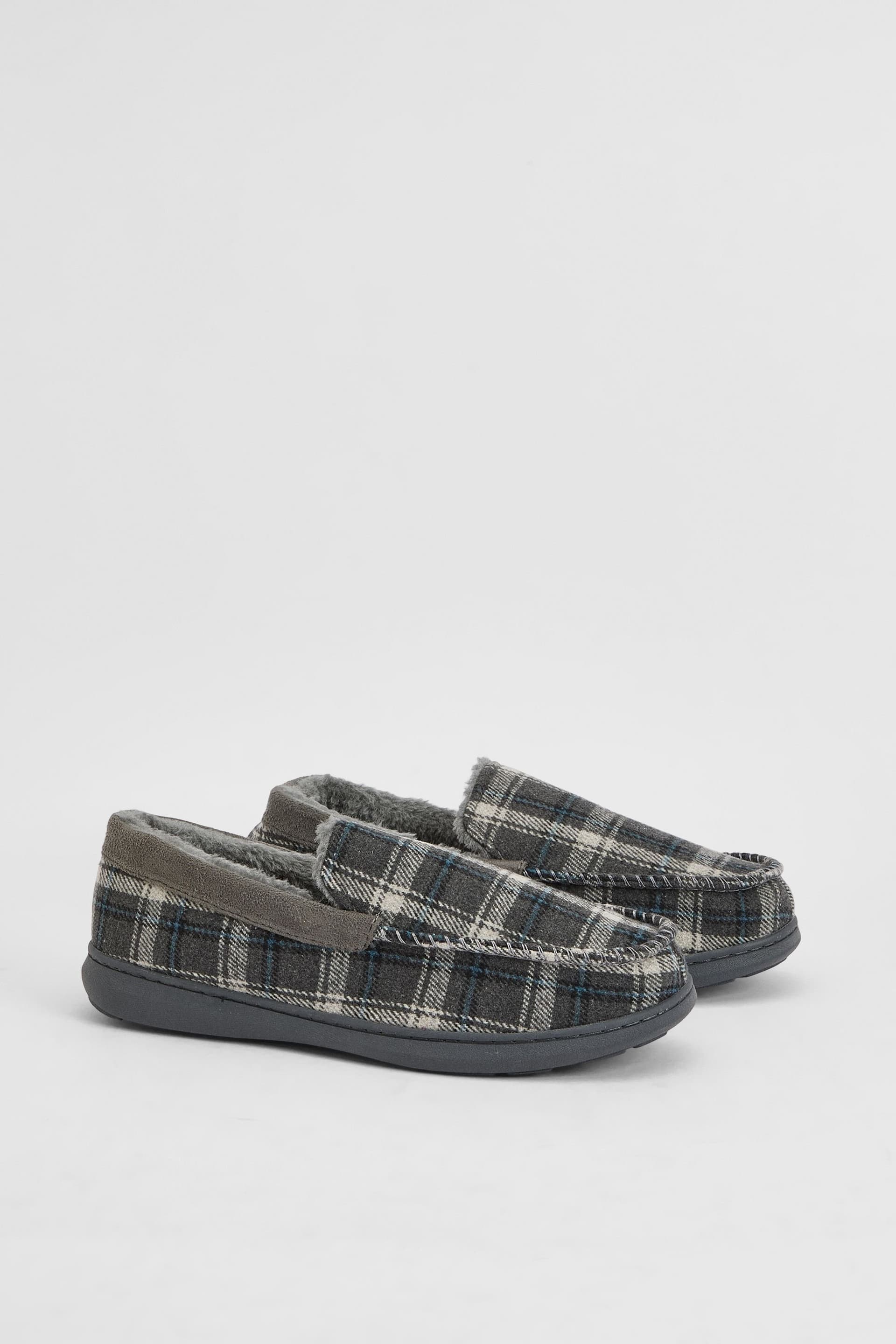 Maine Maine Men's Grey Check Fur Lined Moccasin Slippers