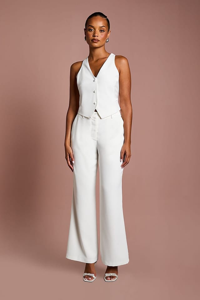 Coast Coast Women's Petite Premium Tailored Bridal Waistcoat in Ivory - 2