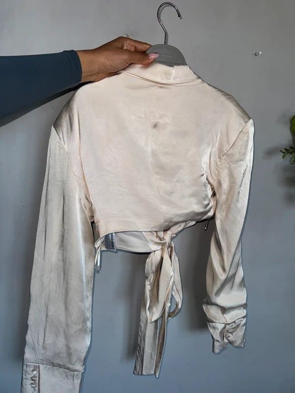 Bershka Berskha satin cropped blazer