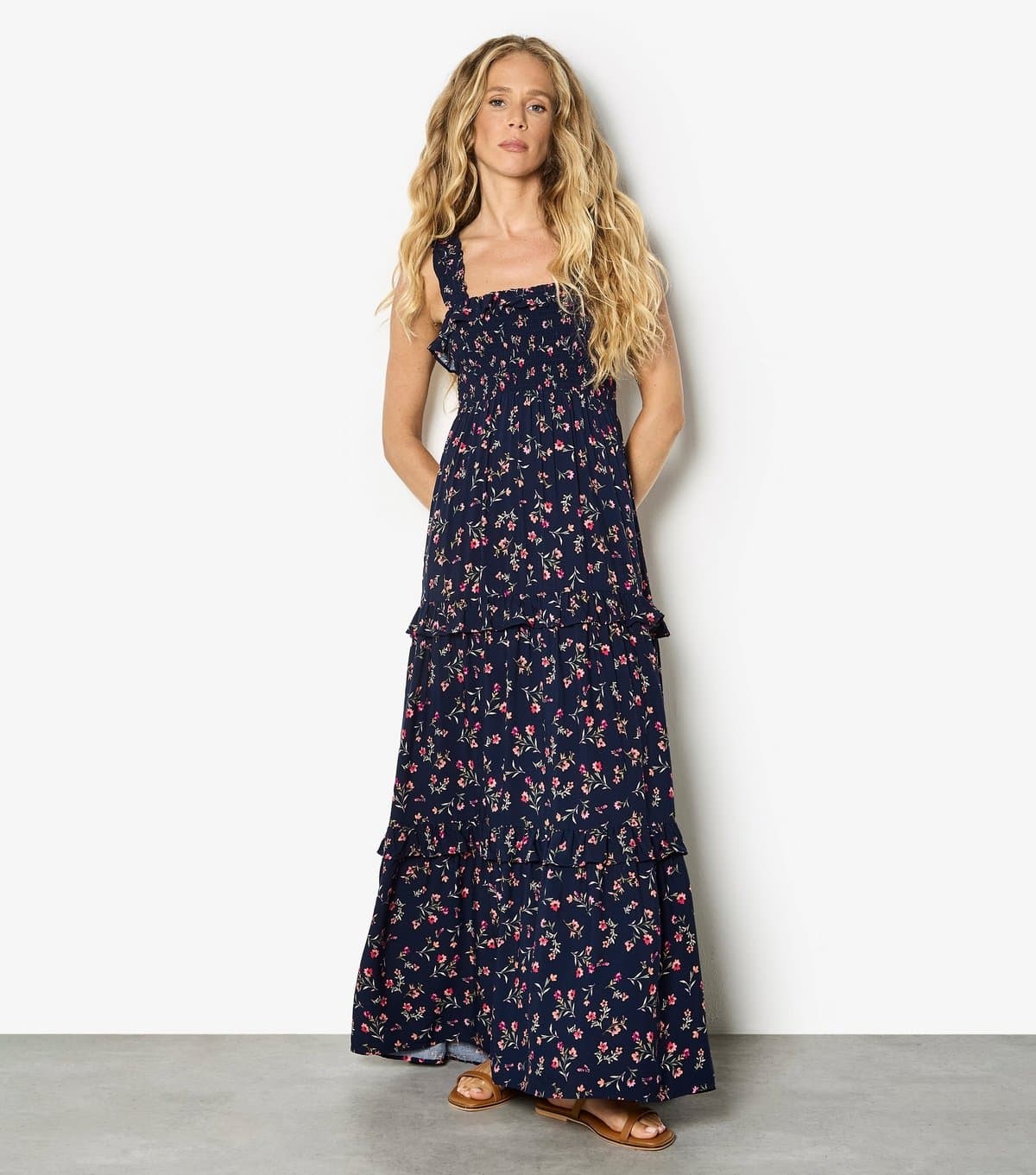 Apricot Women's Navy Ditsy Floral Shirred Maxi Dress Apricot New Look