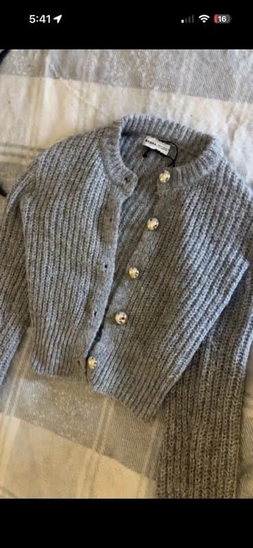Bershka Bershka grey knitted cardigan with gold buttons