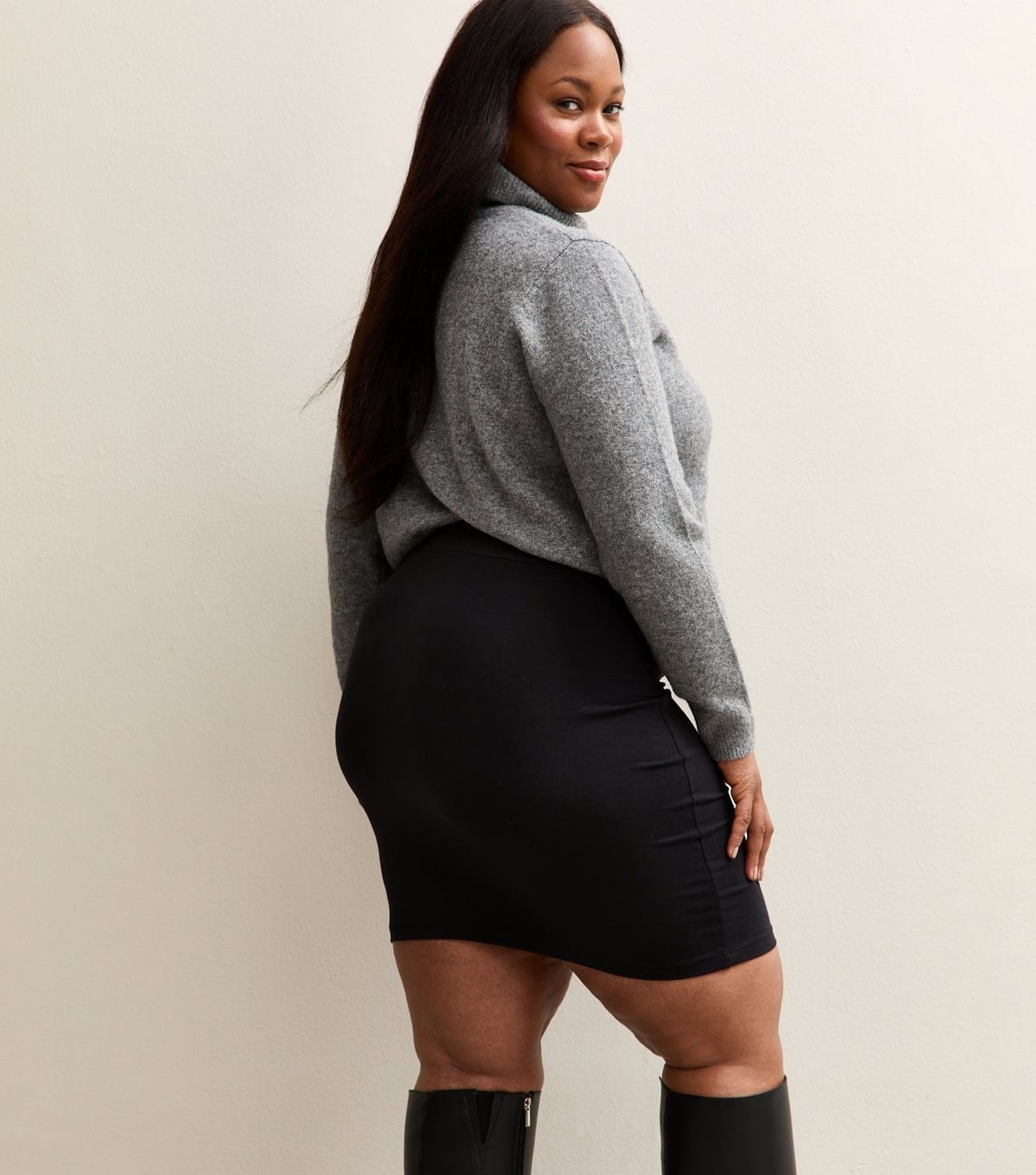 New Look Women's Plus Size Black Jersey Tube Mini Skirt Curves New Look - 4