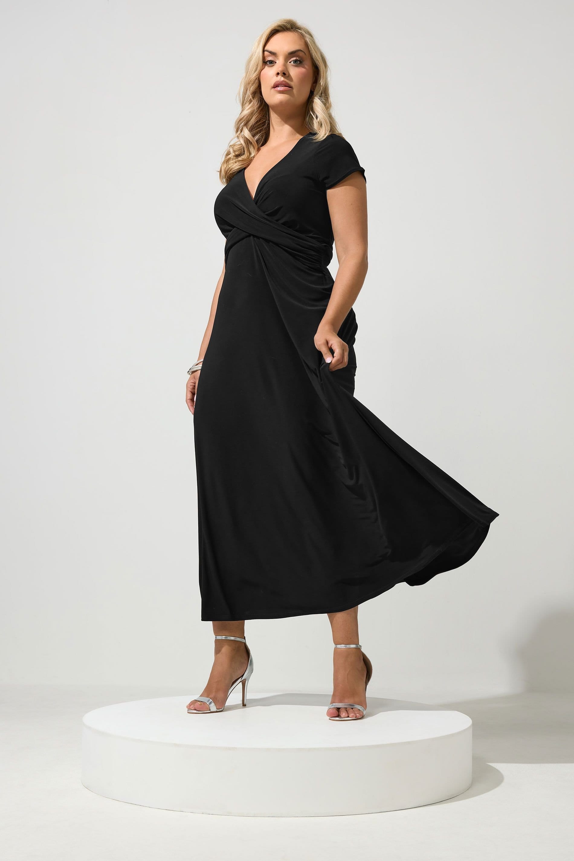 Yours Yours Women's Twist Front Dress in Black - 4
