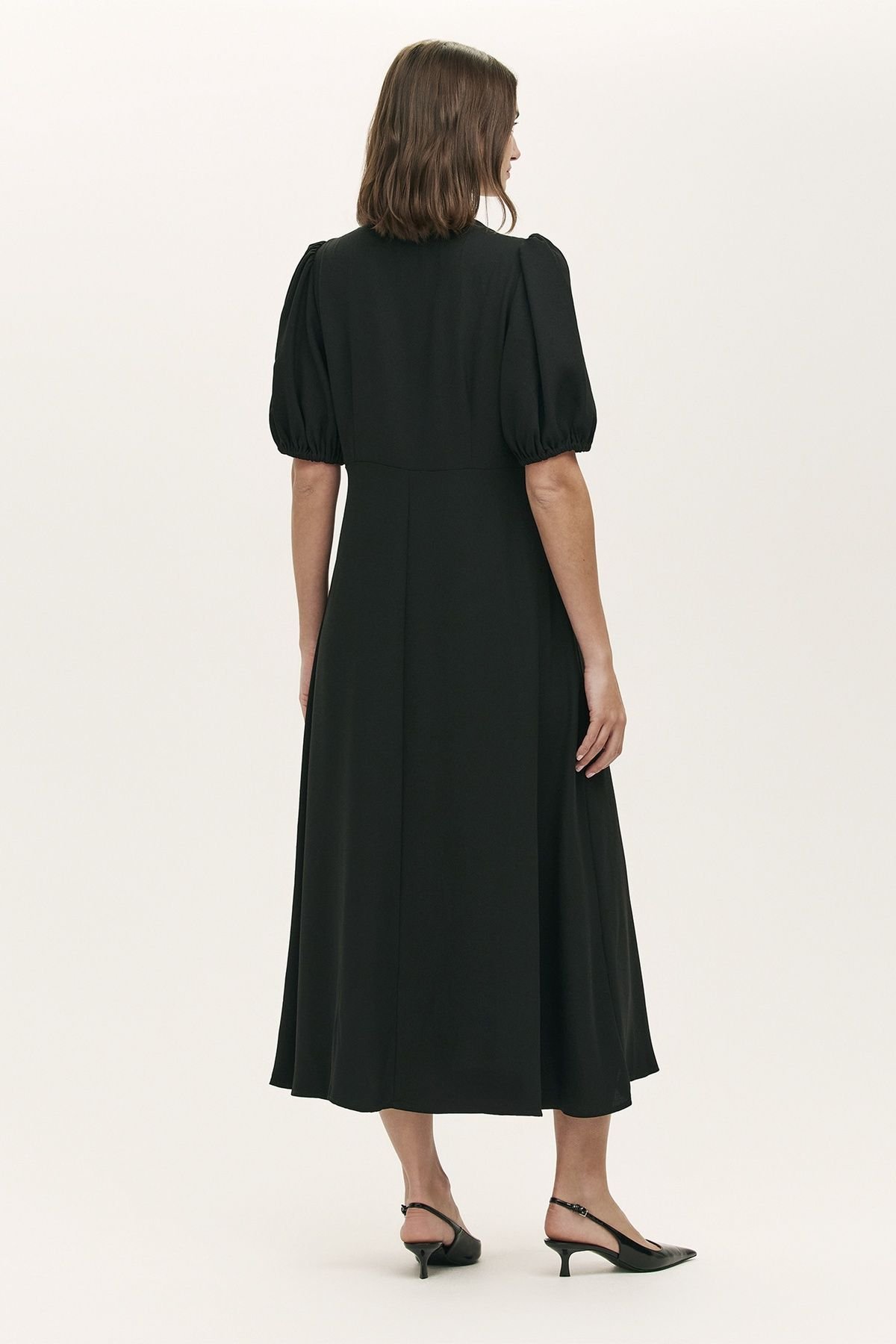 Finery London Finery London Women's Sarah Crepe Midi Tea Dress in Black - 3