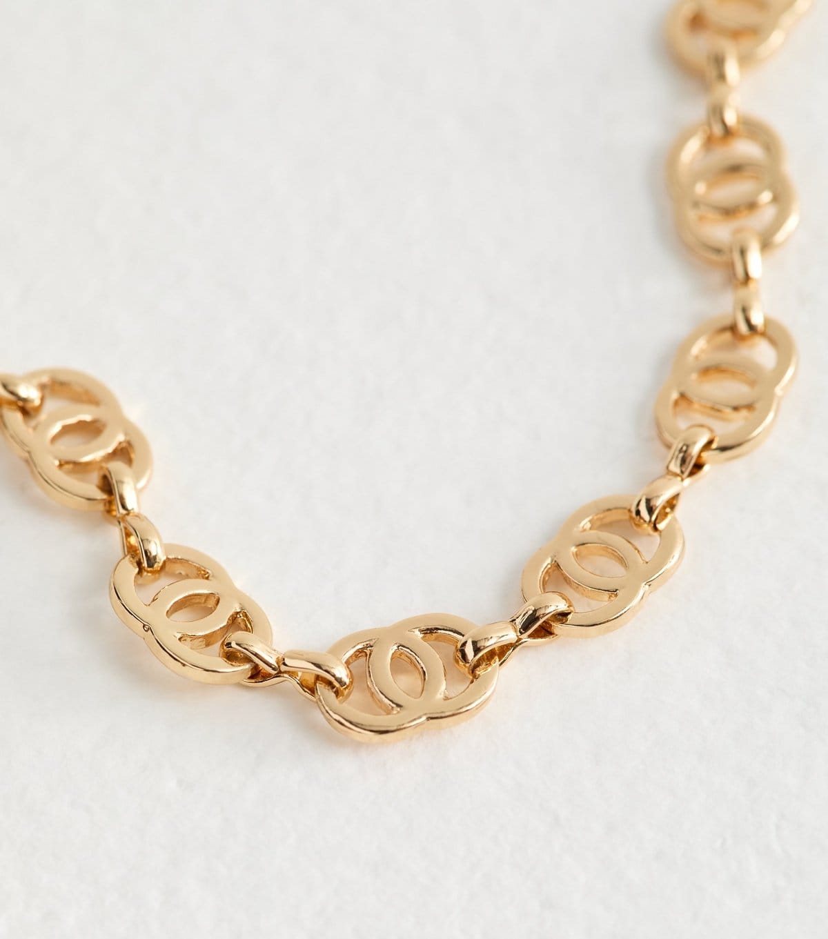 New Look Gold Tone Interlinked Chain Necklace New Look - 4