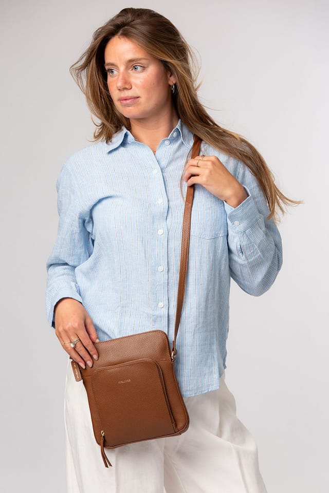 Pure Luxuries London Pure Luxuries London Women's 'Aisling' Leather Cross Body Bag in Tan - 2