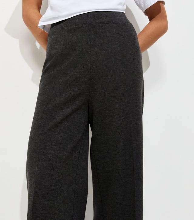 New Look Women's Petite Dark Grey Jersey Wide Leg Trousers New Look - 2