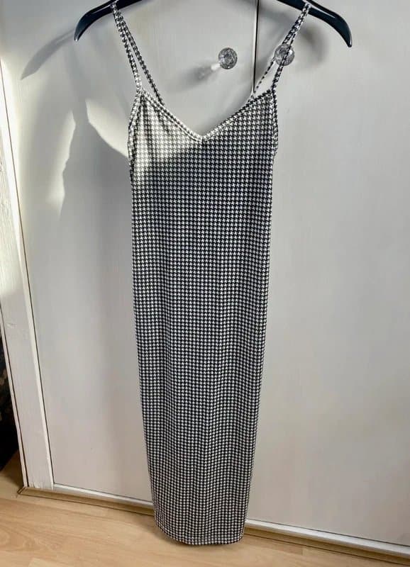PrettyLittleThing PLT black white check midi Bodycon summer midi maxi dress split slit