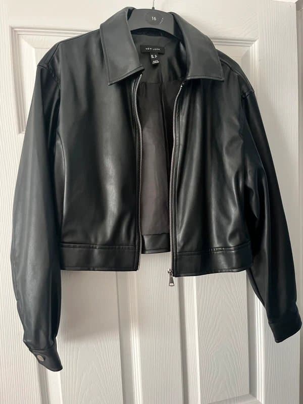 New Look New Look Black Cropped Faux Leather Jacket