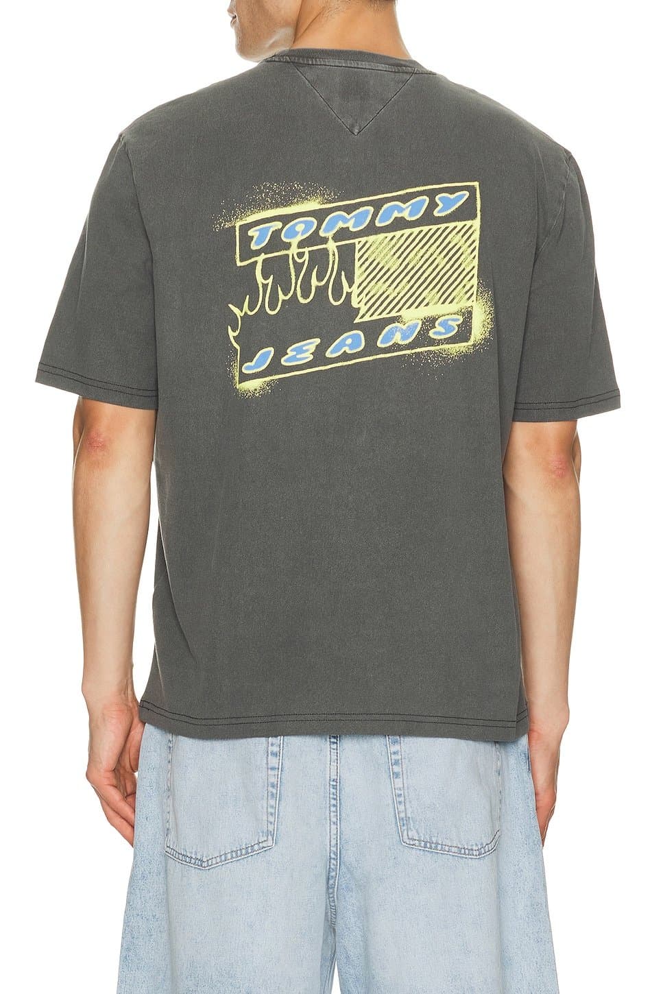revolve 90s Bubble Flag Tee