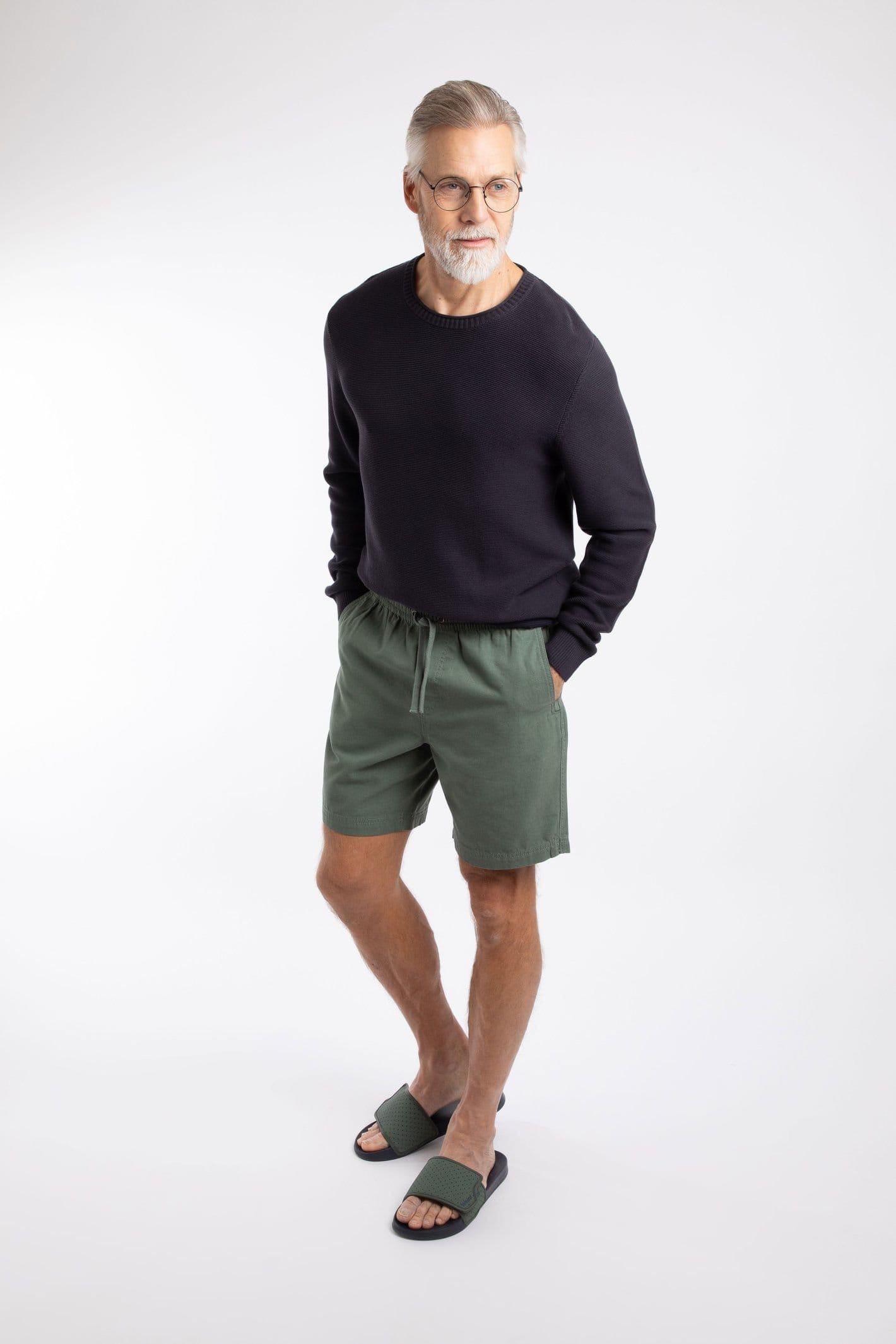 Weird Fish Weird Fish Men's Weston Canvas Shorts in Dark Olive - 4