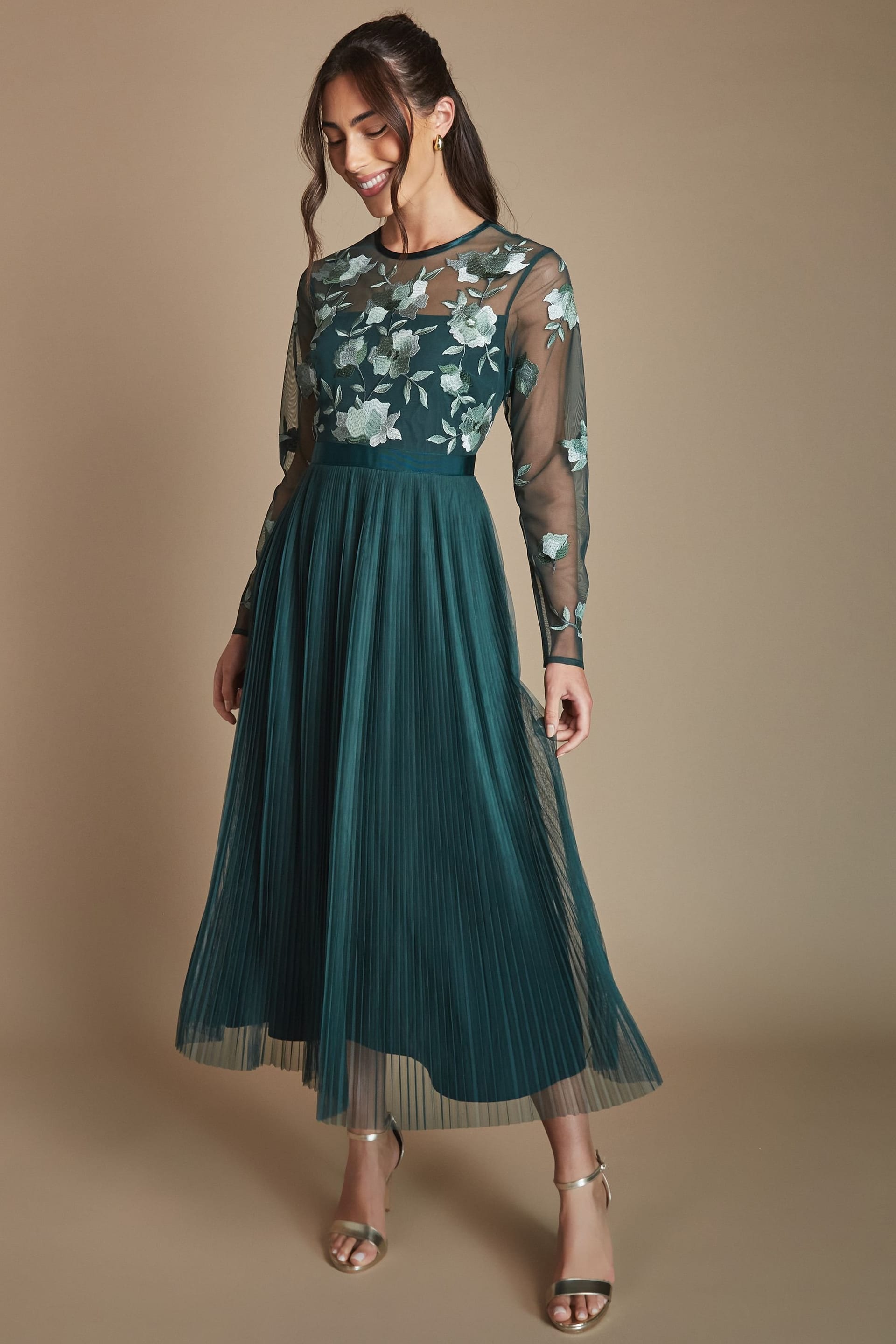Coast Coast Women's Embroidered Pleat Maxi Bridesmaid Dress in Emerald - 4