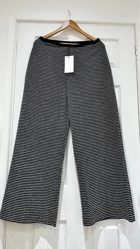 Zara Zara black striped Elasticated waistband wide leg trousers size 12/ large