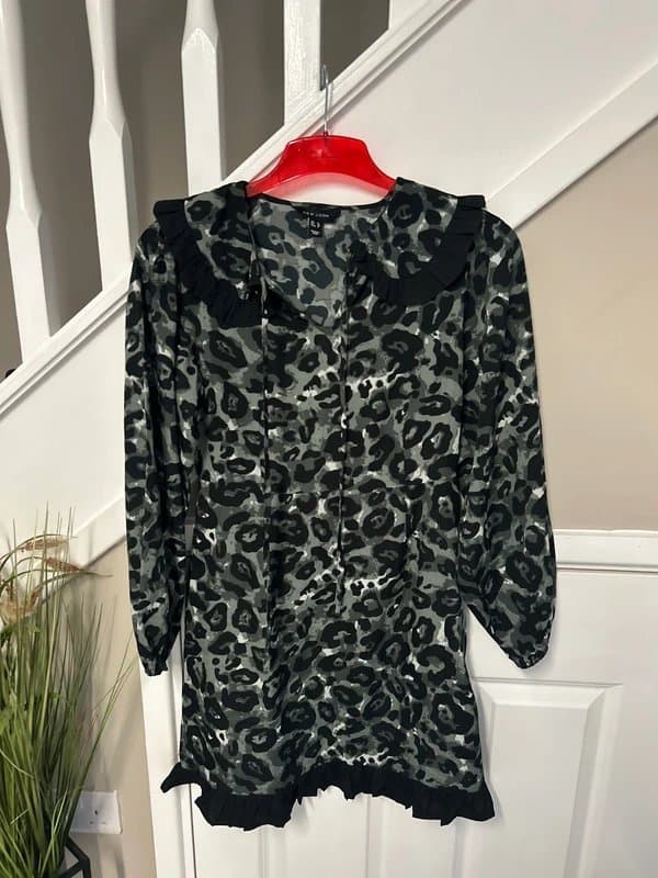 New Look (W34) black and green leopard print long sleeve dress new look 8