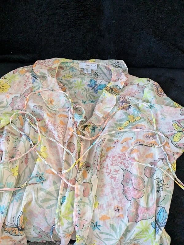 Never Fully Dressed Lovely floaty tie front blouse