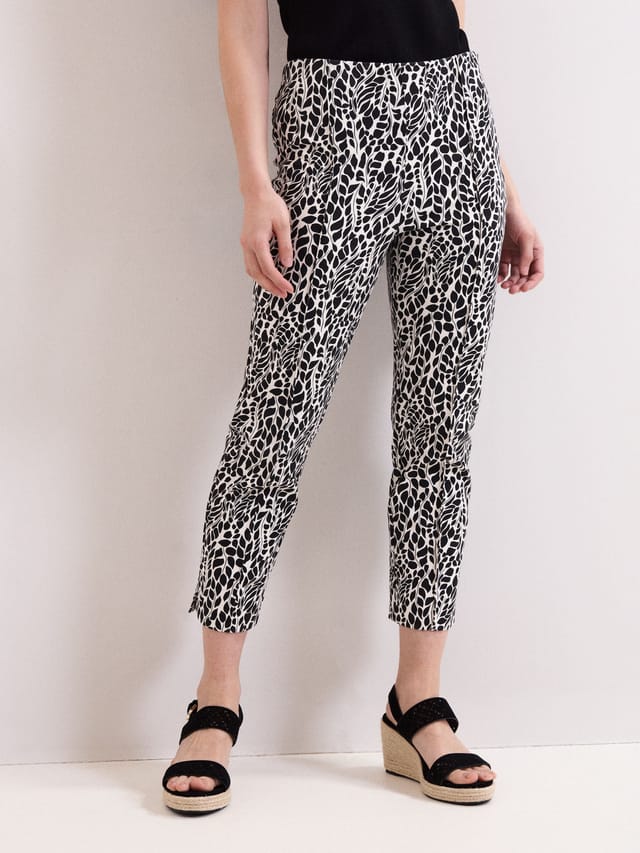 Phase Eight Phase Eight Women's Carmella Printed Cropped Trousers - 2