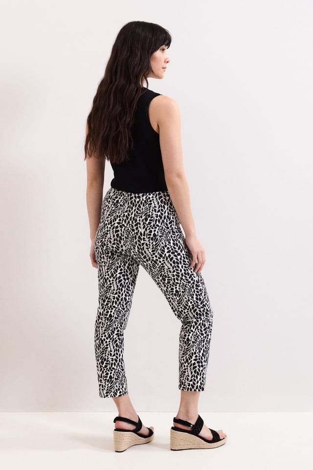 Phase Eight Phase Eight Women's Carmella Printed Cropped Trousers - 3