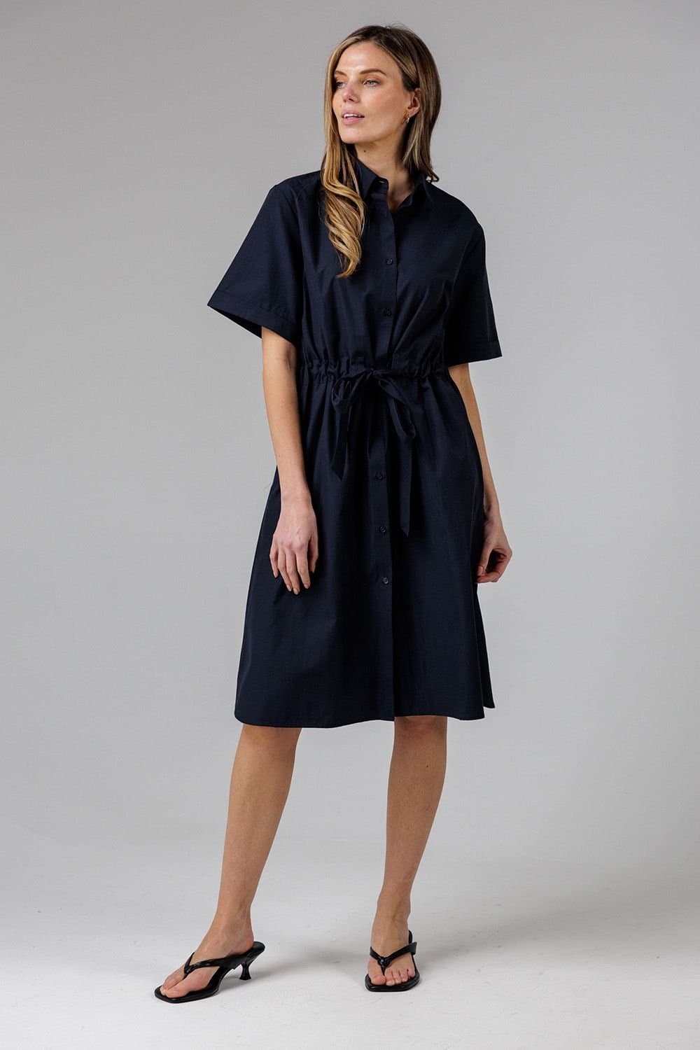 French Connection French Connection Women's Cotton Blend Short Sleeve Tie Waist Poplin Midi Shirt Dress in Navy