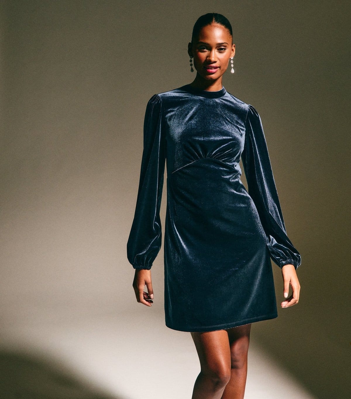 New Look Women's Navy Velvet Long Sleeve Mini Dress New Look - 4