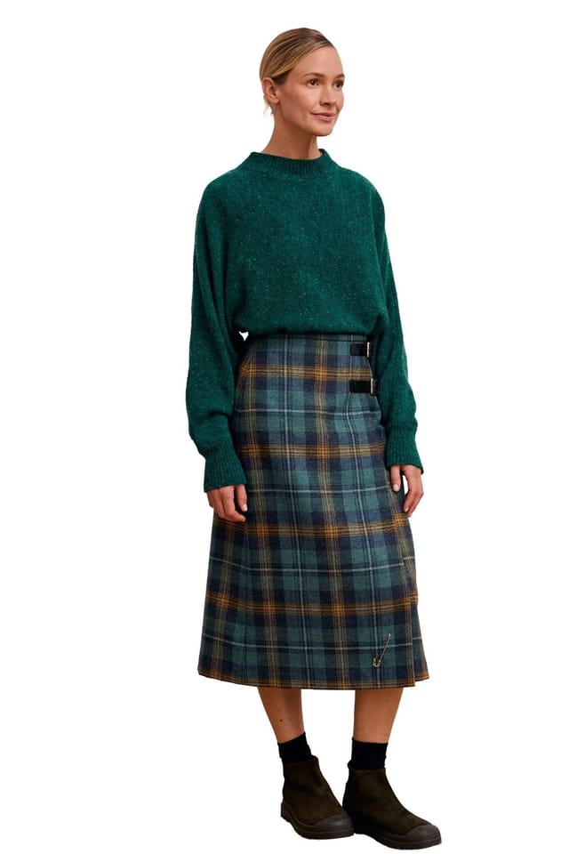 Celtic & Co Celtic & Co Women's British Midi Celt Kilt in Bottle Green - 2