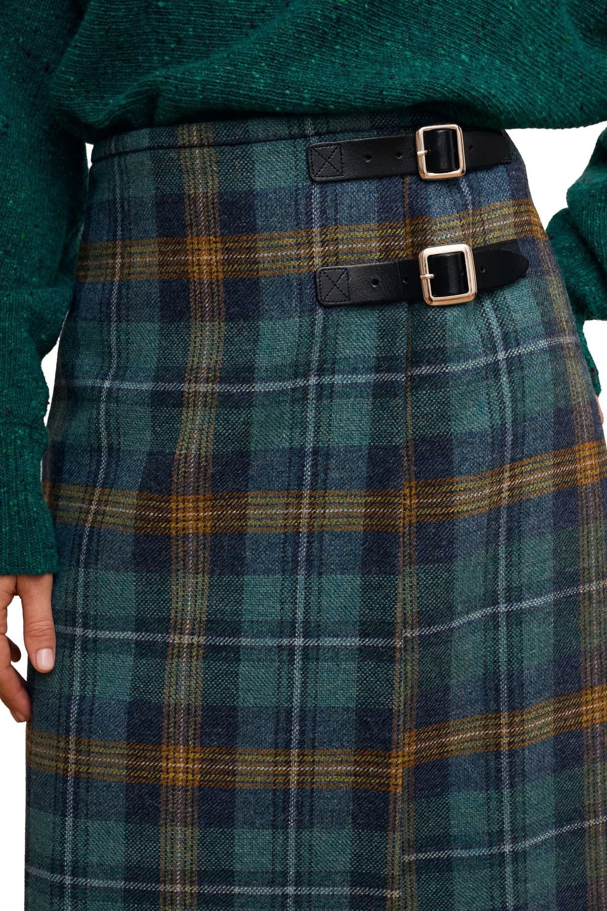 Celtic & Co Celtic & Co Women's British Midi Celt Kilt in Bottle Green - 4