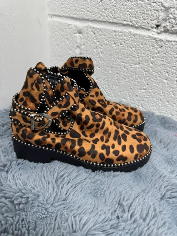 Fearless Ladies Fearless Leopard Print Stud Ankle Boots UK 5