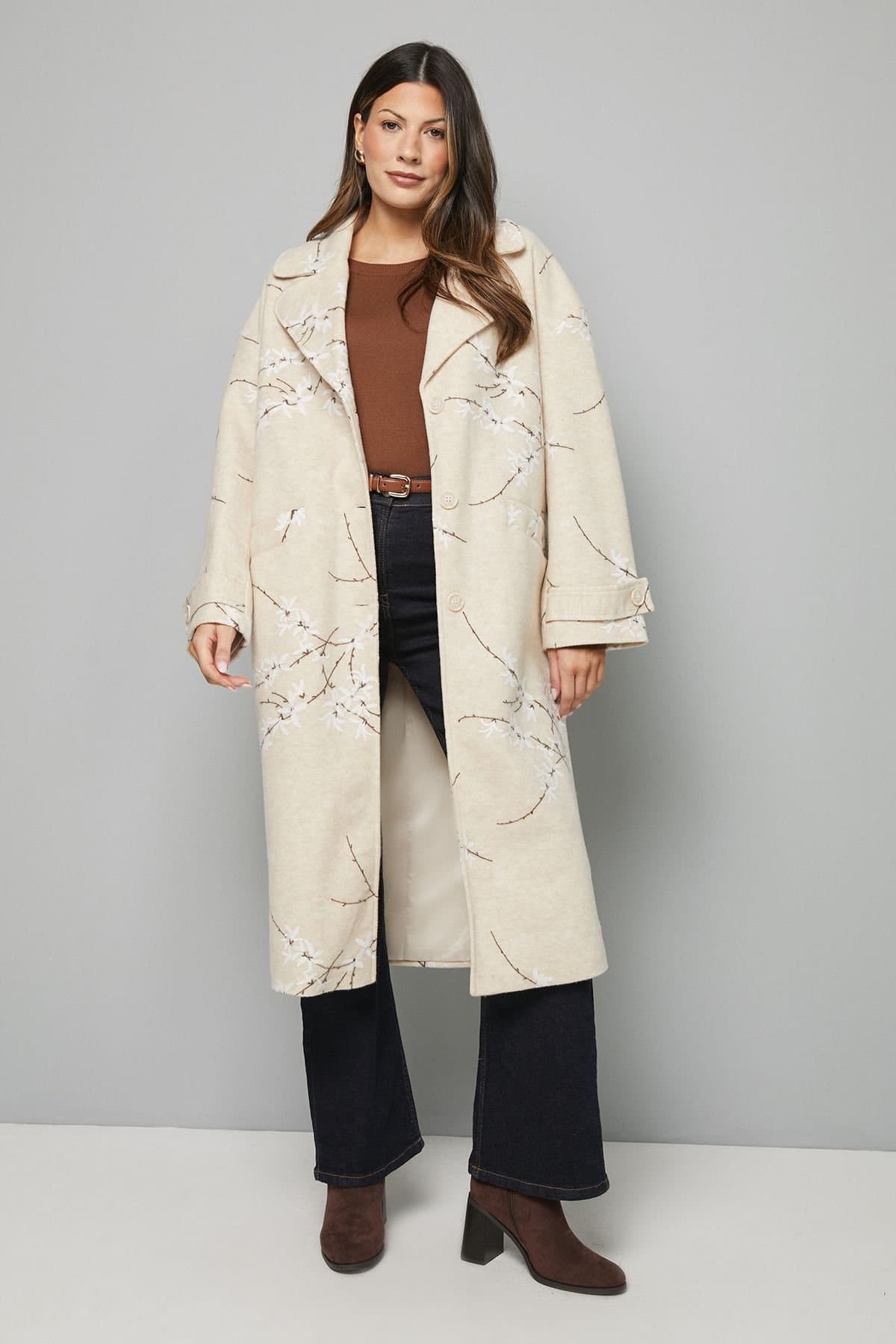 Wallis Wallis Women's Floral Three Button Collared Coat in Cream