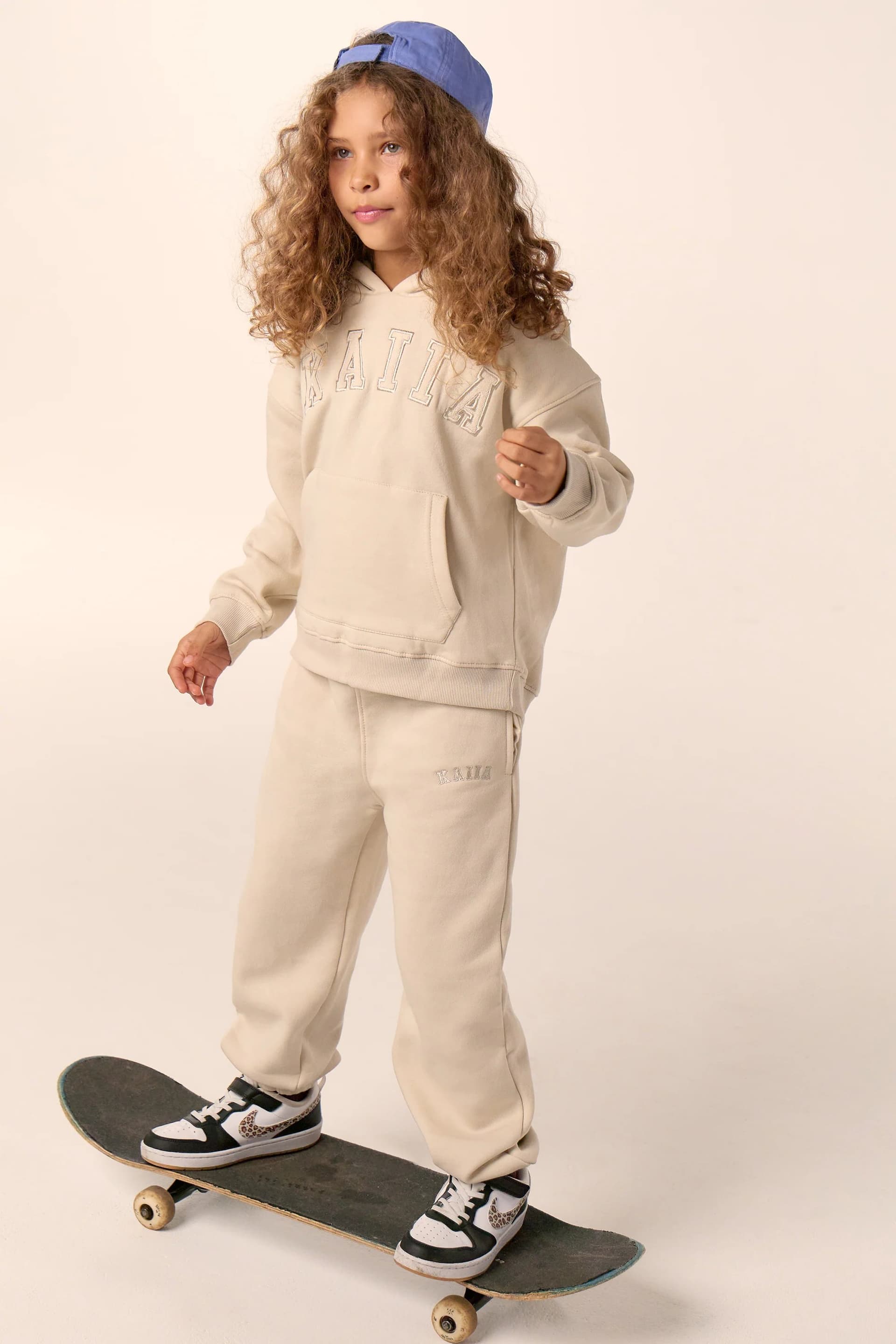 Kaiia Kaiia Kids Logo Cuffed Joggers Chalk