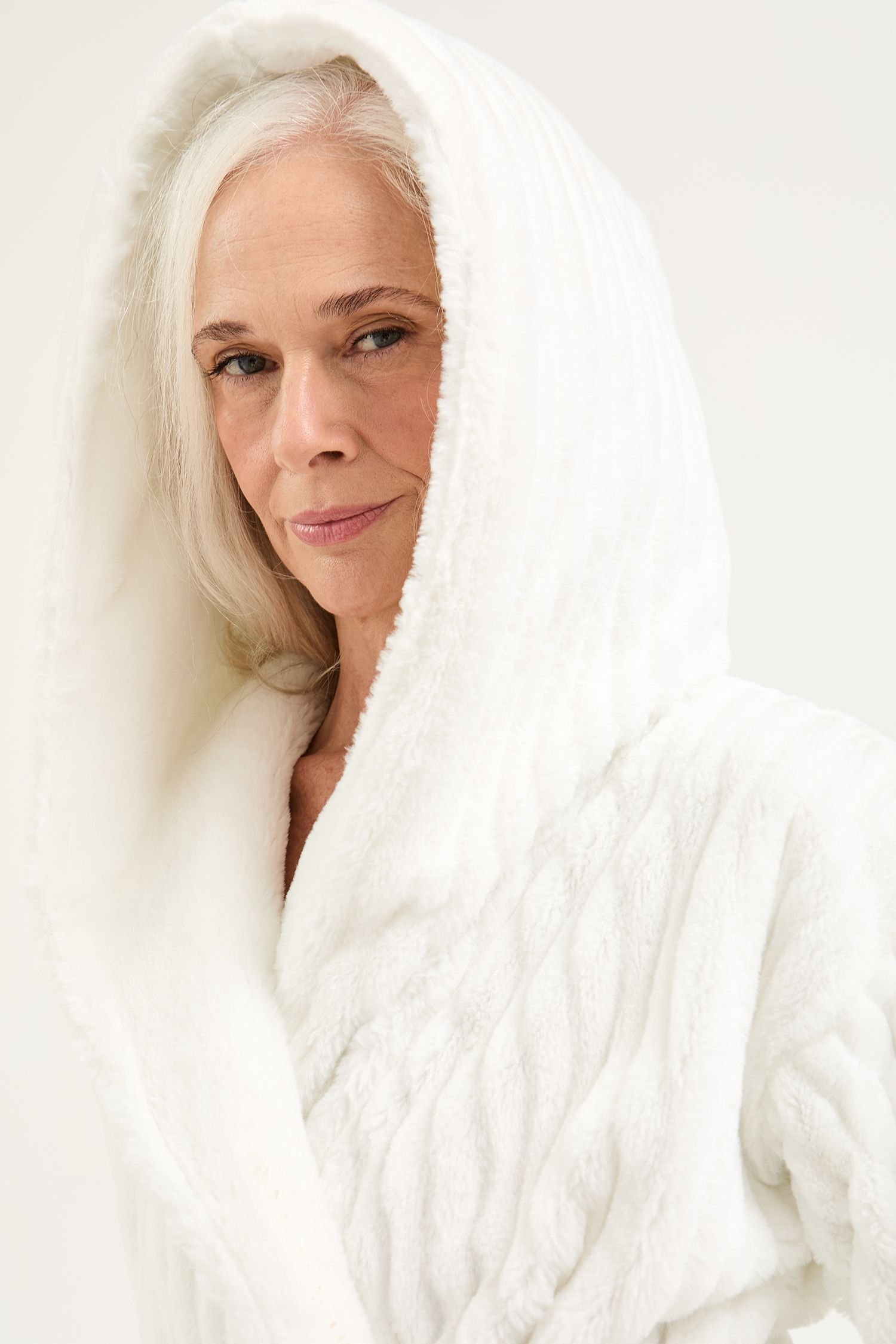 Pretty You London Pretty You London Women's Cloud Robe in Cream - 2