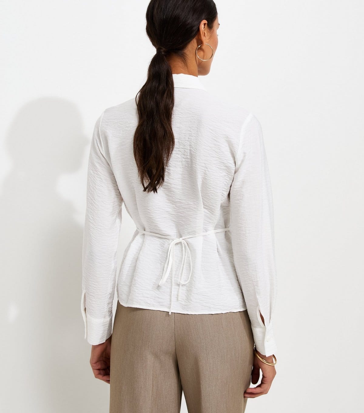 New Look Women's White Crinkle Texture Gathered Waist Shirt New Look - 4
