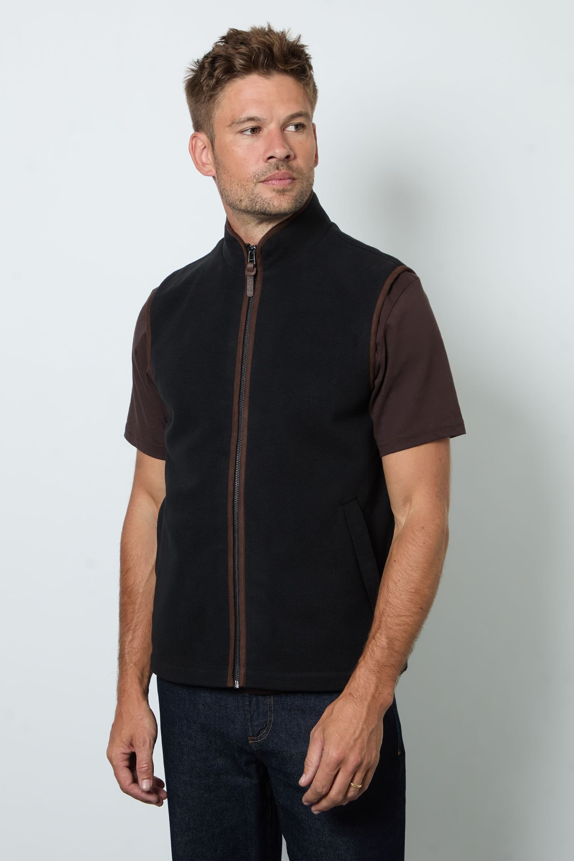 Maine Maine Men's Black Fleece Gilet