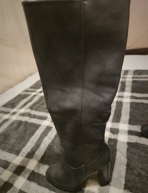 ASOS Women Gray knee-High Heeled Boots