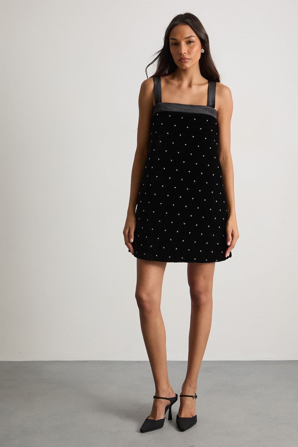 Warehouse Warehouse Women's Embellished Quilted Velvet Pinafore Dress in Black