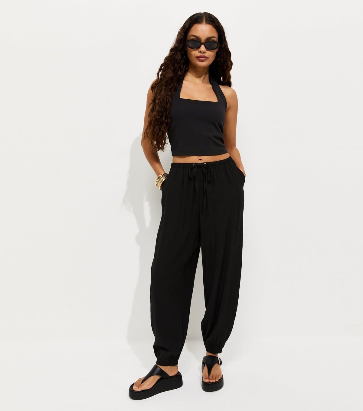 New Look Women's Petite Black Pleated Wide Leg Cuffed Trousers New Look