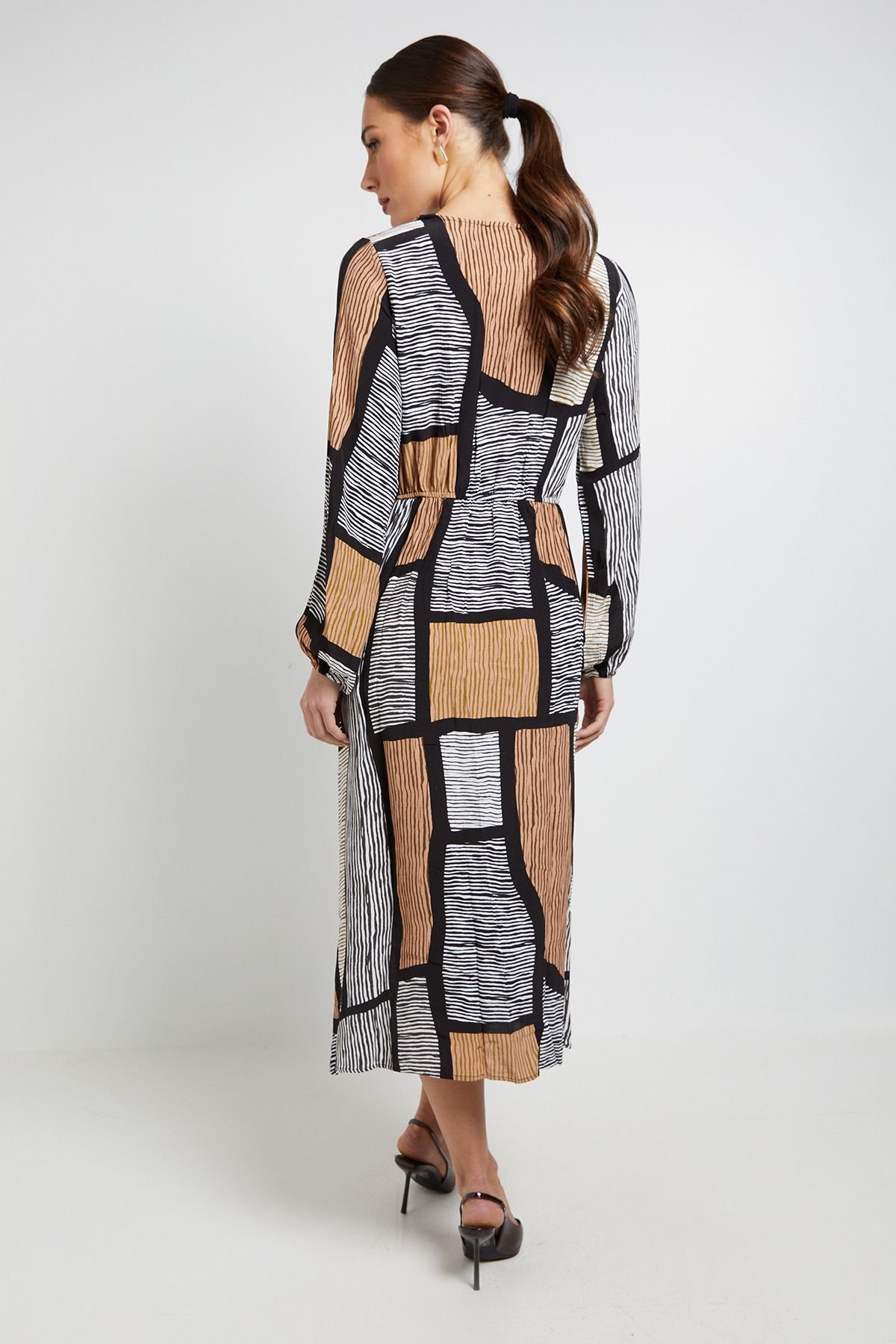 Principles Principles Women's Geo Tie Front Midi Dress in Neutral - 3