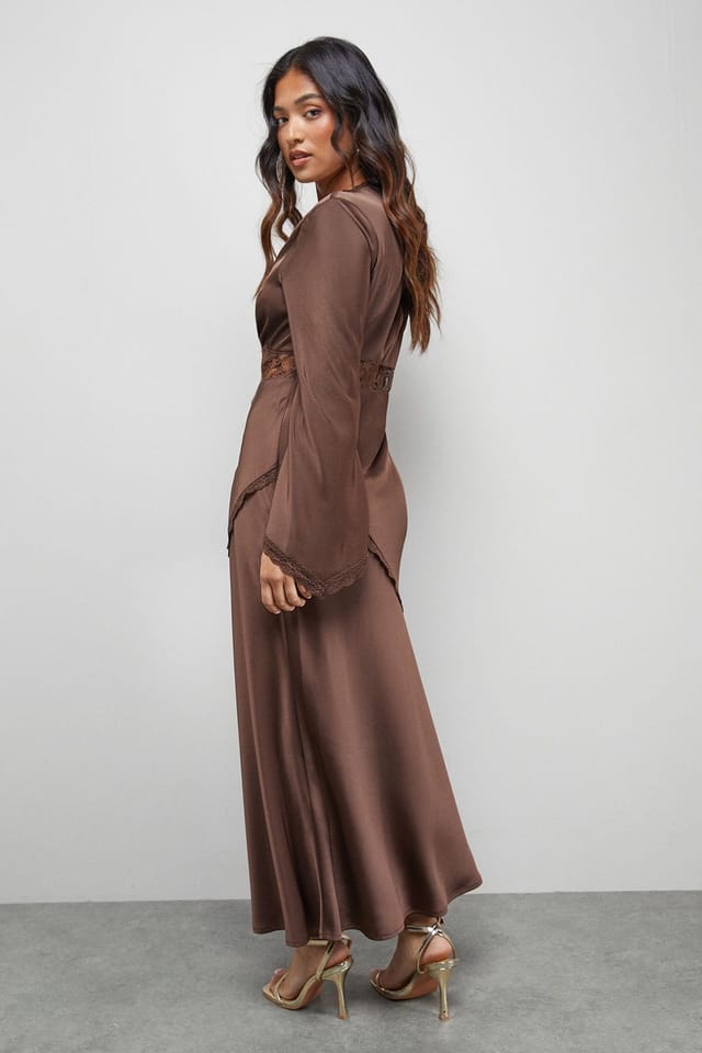 Warehouse Warehouse Women's Petite Satin Lace Insert Flute Sleeve Midi Dress in Chocolate - 3