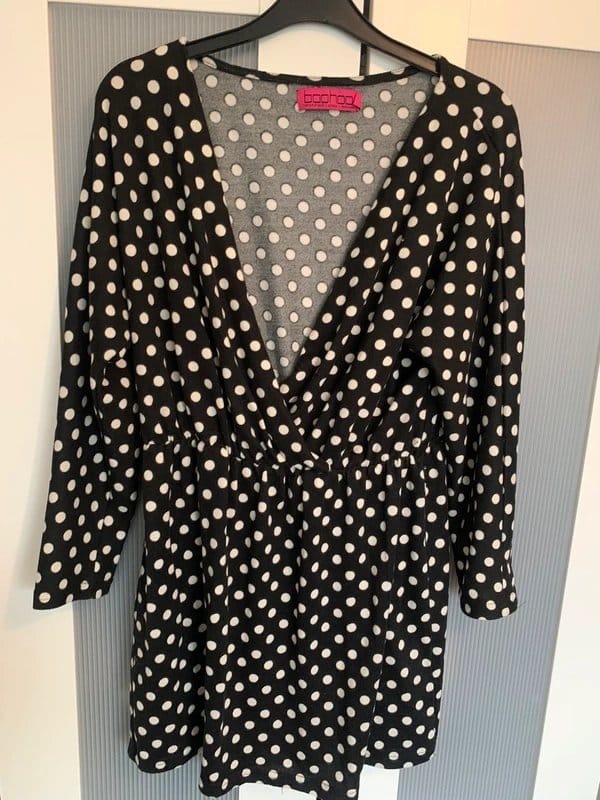 Boohoo Women’s play suit - 1